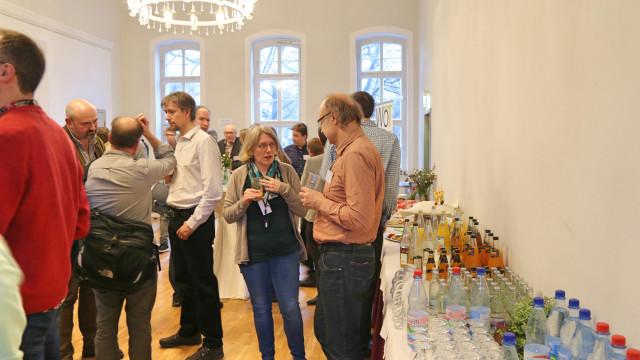 Lively discussions during the coffee breaks